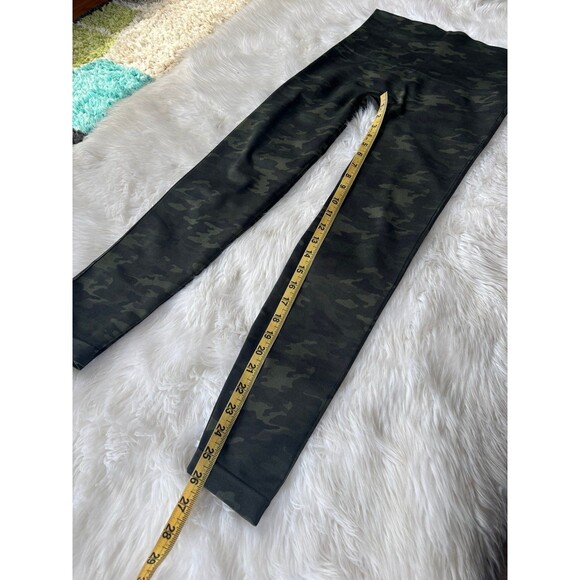 Spanx camo leggings - Picture 10 of 11